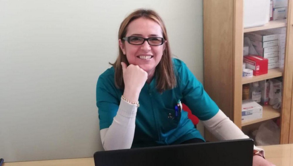 O asistentă româncă, eroină în Italia. A salvat viața unui copil, pe care l-a resuscitat pe plajă timp de 8 minute